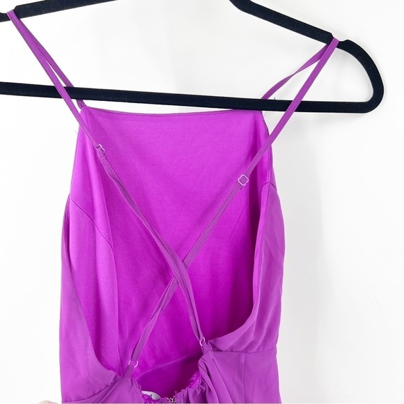 ✅ Lulu’s Magenta-Cross Back Dress SIZE MEDIUM - Picture 3 of 7